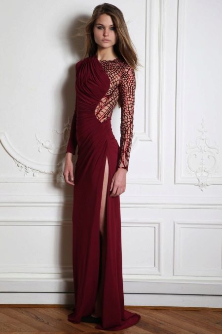 Floor-length evening dress with lace sleeves