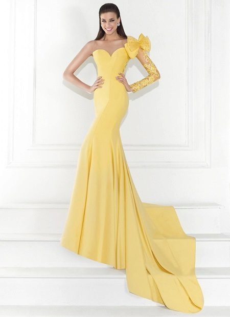 Evening dress with one sleeve from Tarik Ediz