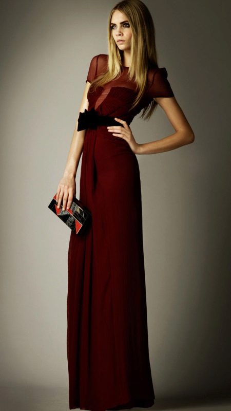 Evening dress burgundy with clutch