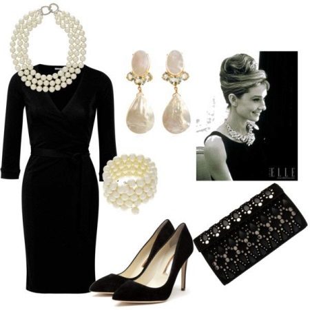 Black dress with pearls - accessories