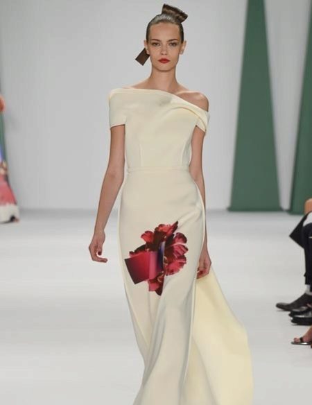 Evening dress from Carolina Herrera white