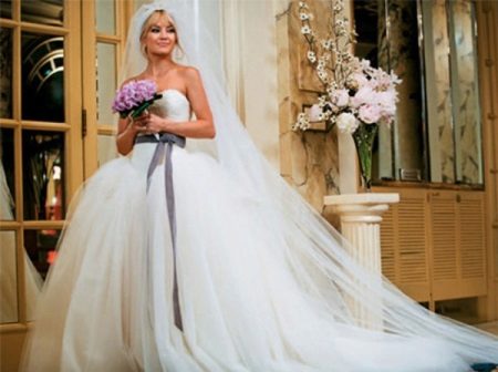 Wedding dress Kate Hudson