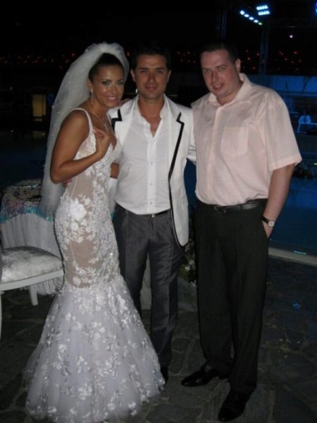 Transparent mermaid Ani Lorak's wedding dress