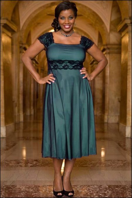 Evening dress with lace for full for a wedding