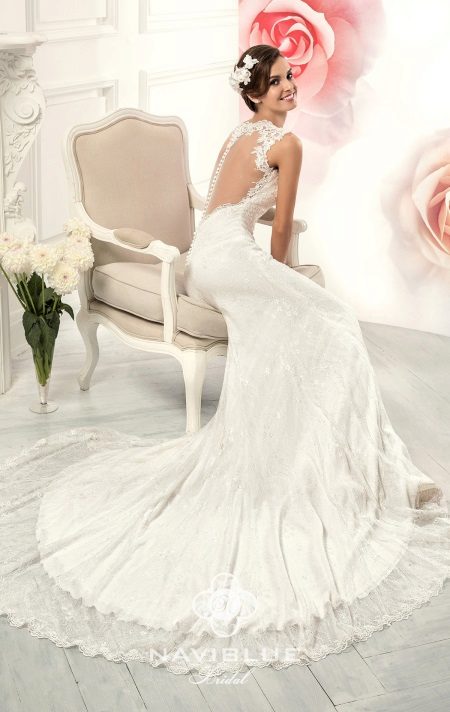 Wedding dress mermaid with an open back from Naviblu
