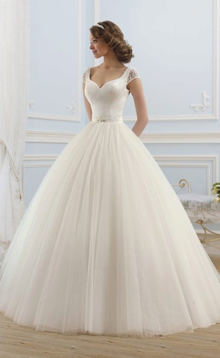 Magnificent wedding dress from the ROMANCE collection from Naviblue Bridal