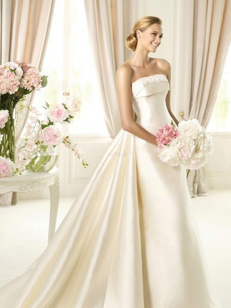 Ivory Color Wedding Dress