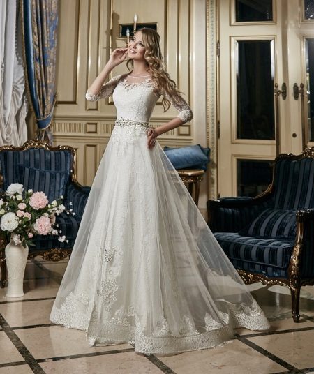 Wedding dress with decorated belt from Eva Utkina