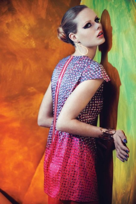 Evening dress brand Rainbow Winters color-changing