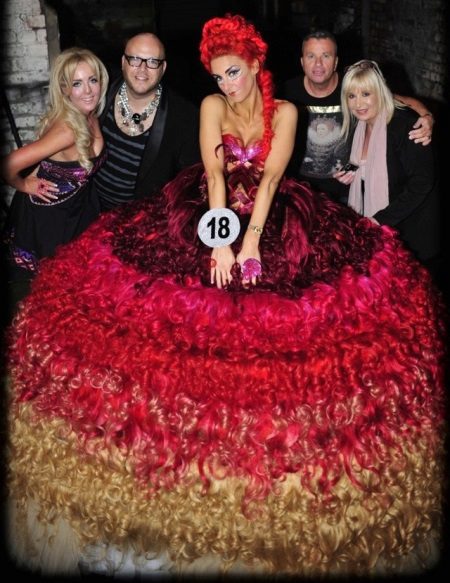 Fluffy dress of hair