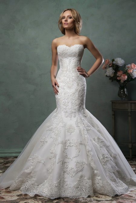 Mermaid lace wedding dress