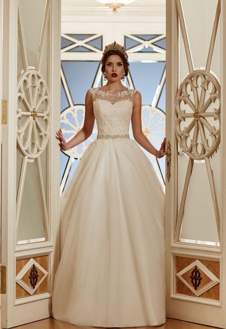 Classic wedding dress