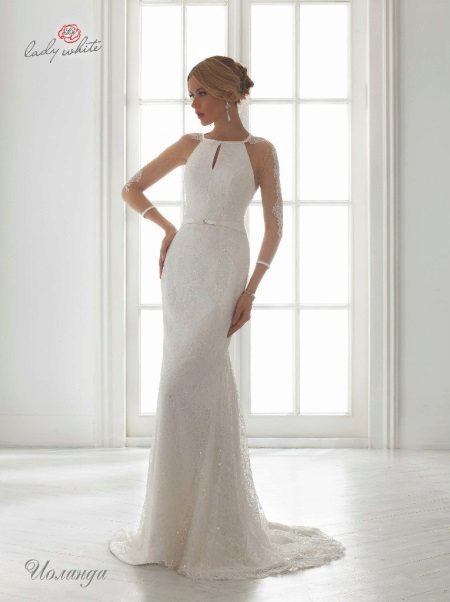 Wedding dress from the Universe collection by Lady White with an American armhole