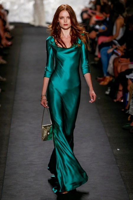 Green silk dress to the floor