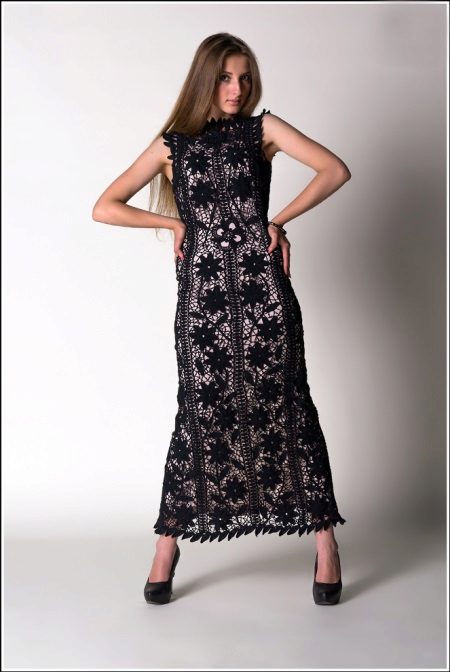 Black knitted dress to the floor