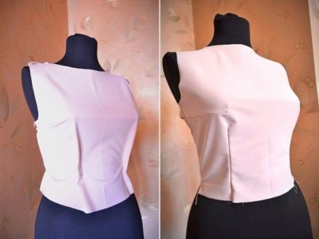 Checking the model on a mannequin