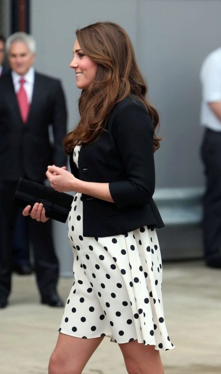 White dress in peas Kate Middleton