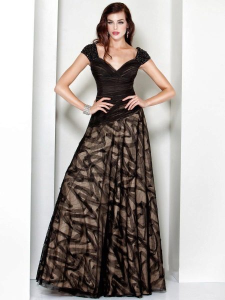 Brown dress in different shades