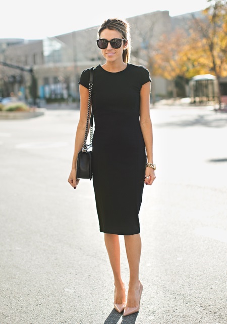 Accessories and decorations for office dress