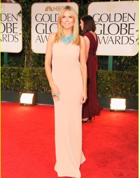 Turquoise jewelry to peach dress