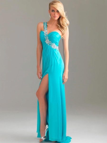 Greek dress with one shoulder to the floor