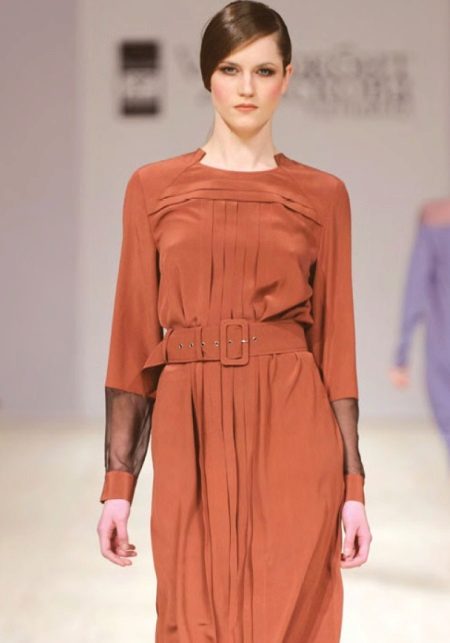 Silk dress with chiffon sleeves