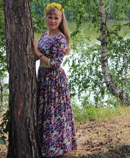 Dress from the staples in the folk style