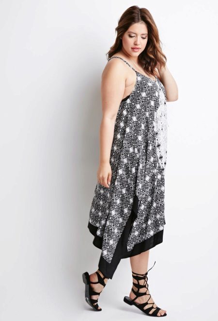 Layered trapeze dress for full