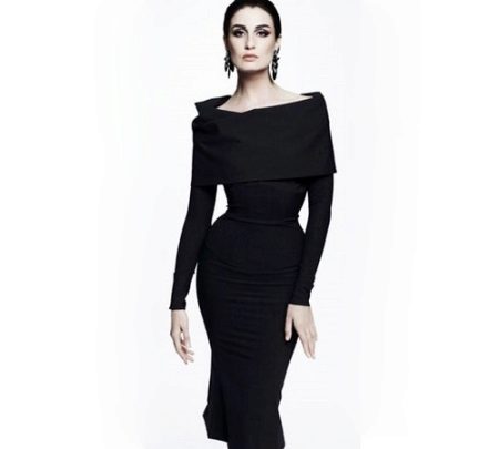 Dress for women with a figure Hourglass