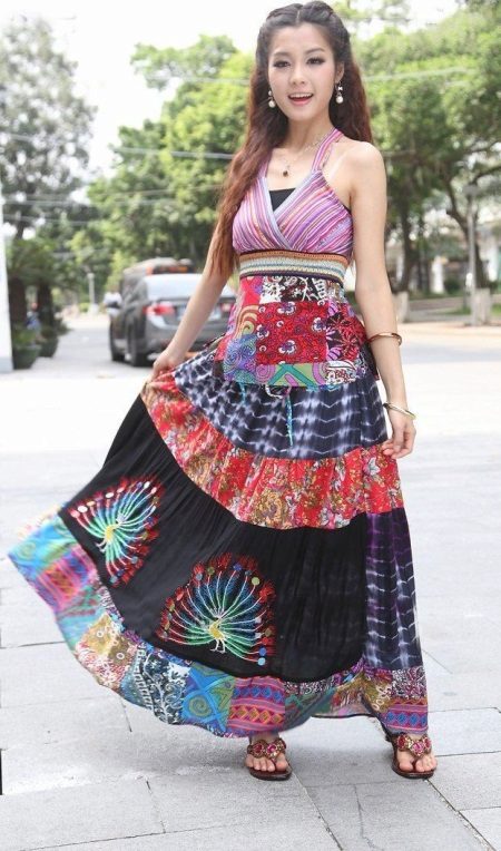 Summer dress with high waist in ethnic style