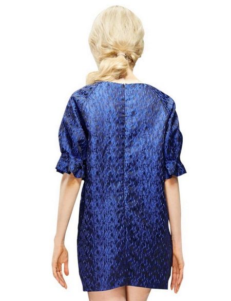 Dress bag with zipper on the back