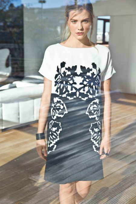 Dress with cap sleeves straight