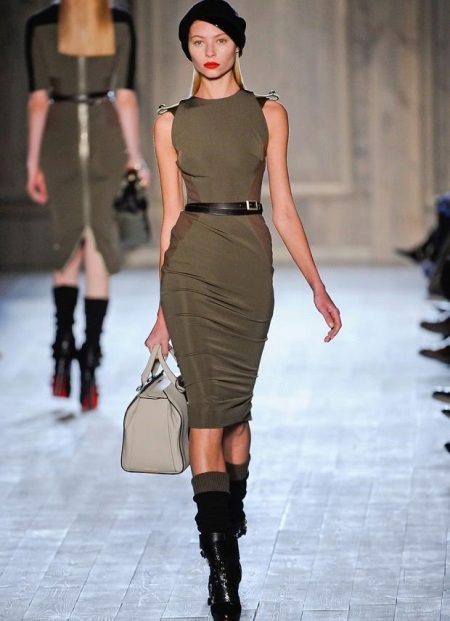 Accessories to the dress in military style