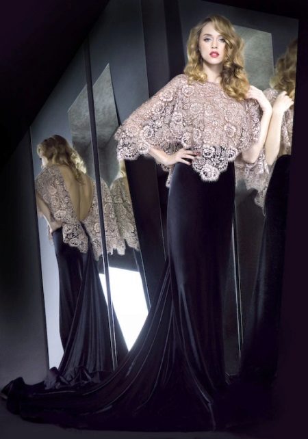 Closed dress with open back