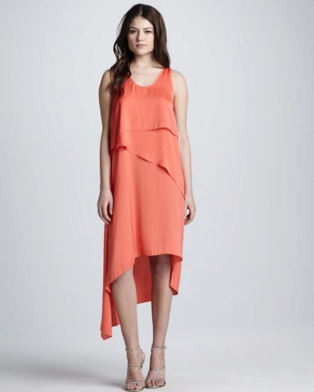 Fashionable mallet dress with flounces of spring-summer 2016