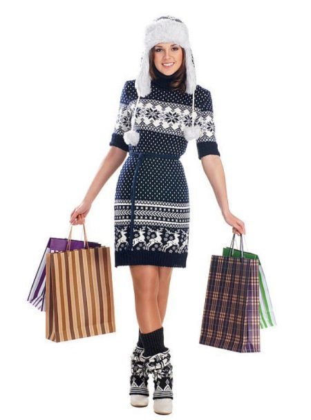 Knitted dress for a teenager