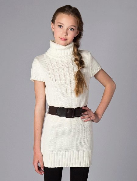 Knitted sweater dress for teens
