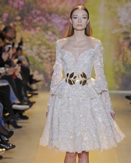 Gold belt to white lace dress