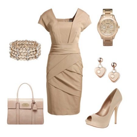 Beige accessories to beige dress